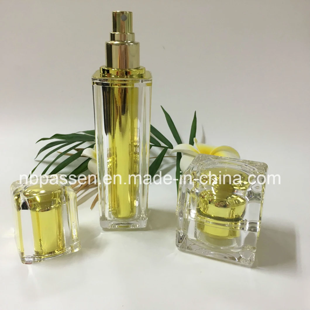 Gold Acrylic Bottle with Spray Pump for Cosmetic Packaging (PPC-ALB-061)